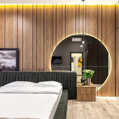 לבוב Royal Vip Apartment On Leontovicha 5 מראה חיצוני תמונה