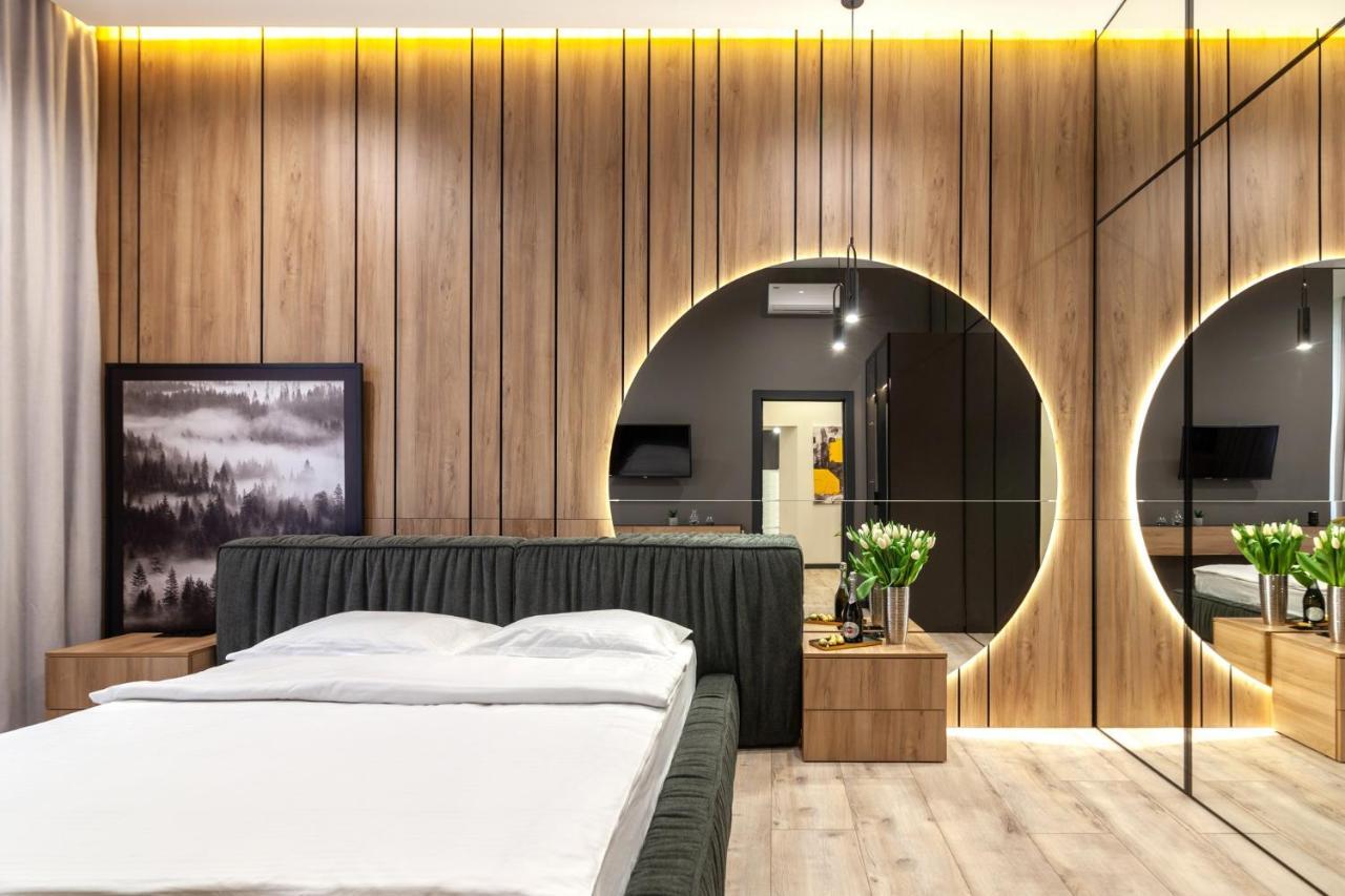 לבוב Royal Vip Apartment On Leontovicha 5 מראה חיצוני תמונה