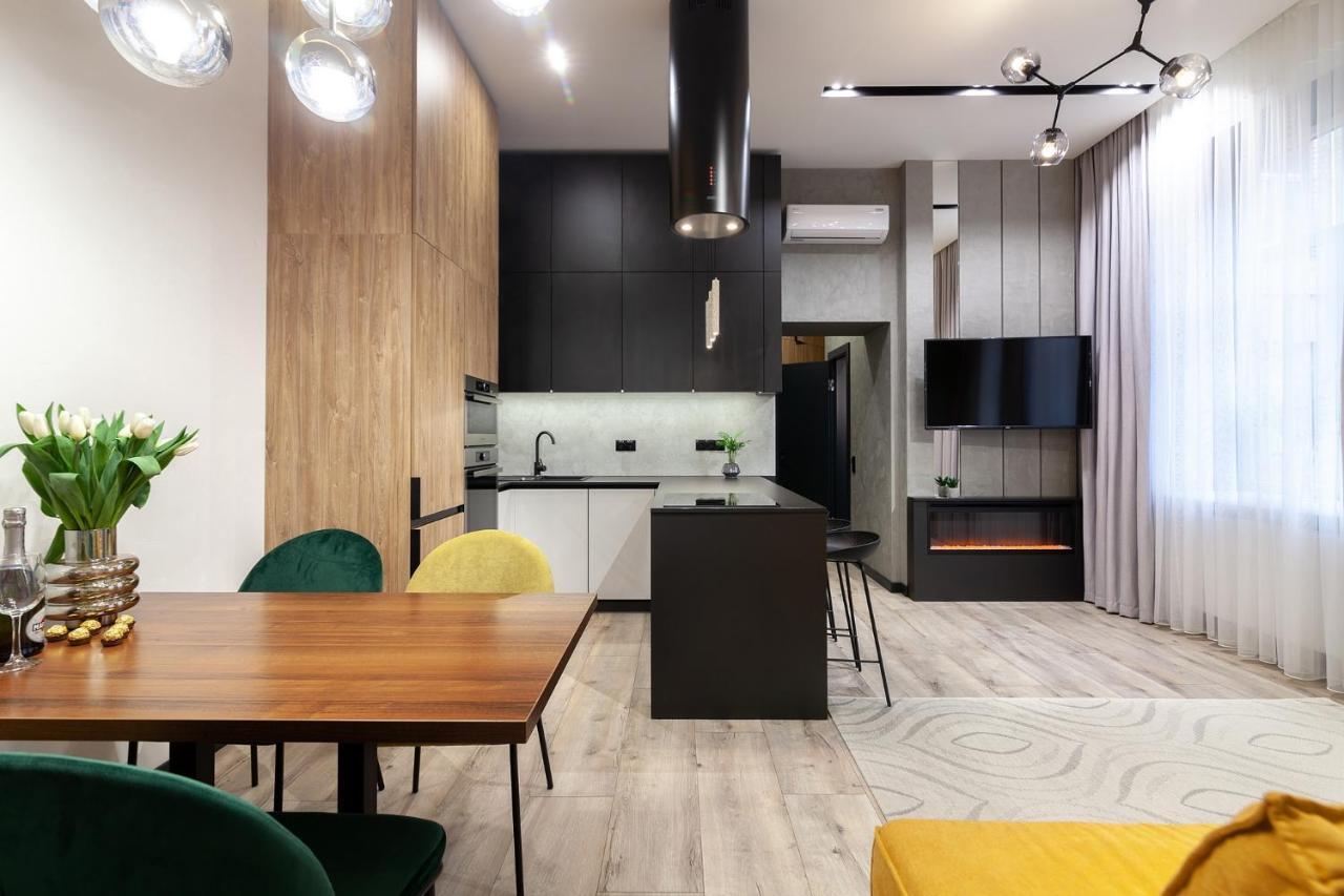 לבוב Royal Vip Apartment On Leontovicha 5 מראה חיצוני תמונה