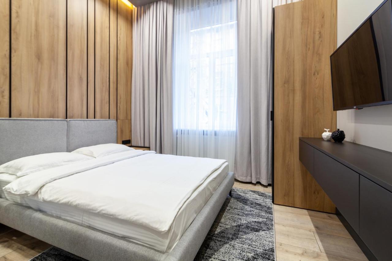 לבוב Royal Vip Apartment On Leontovicha 5 מראה חיצוני תמונה