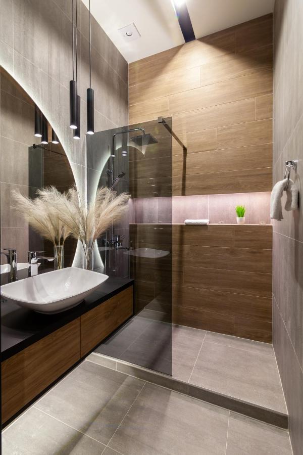 לבוב Royal Vip Apartment On Leontovicha 5 מראה חיצוני תמונה