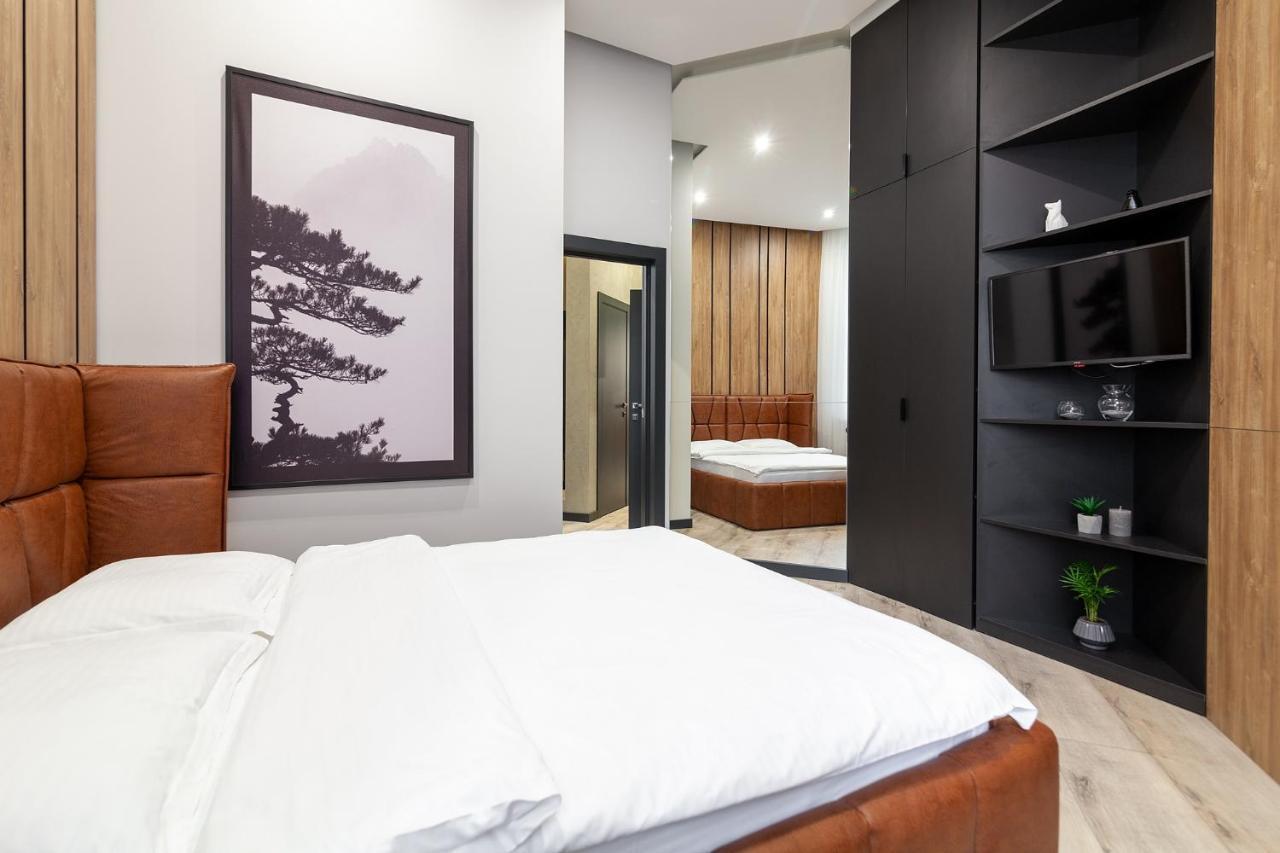 לבוב Royal Vip Apartment On Leontovicha 5 מראה חיצוני תמונה