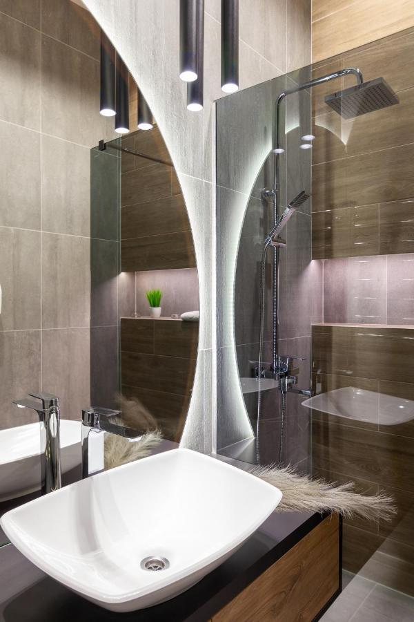 לבוב Royal Vip Apartment On Leontovicha 5 מראה חיצוני תמונה